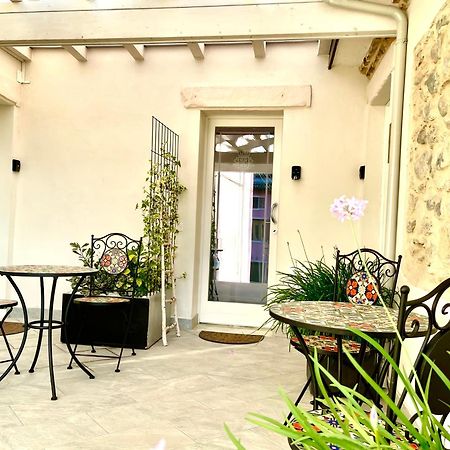 Apartamento Dimora Di Charme Peschiera Del Garda Exterior foto