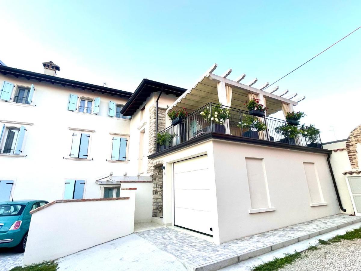 Apartamento Dimora Di Charme Peschiera Del Garda Exterior foto