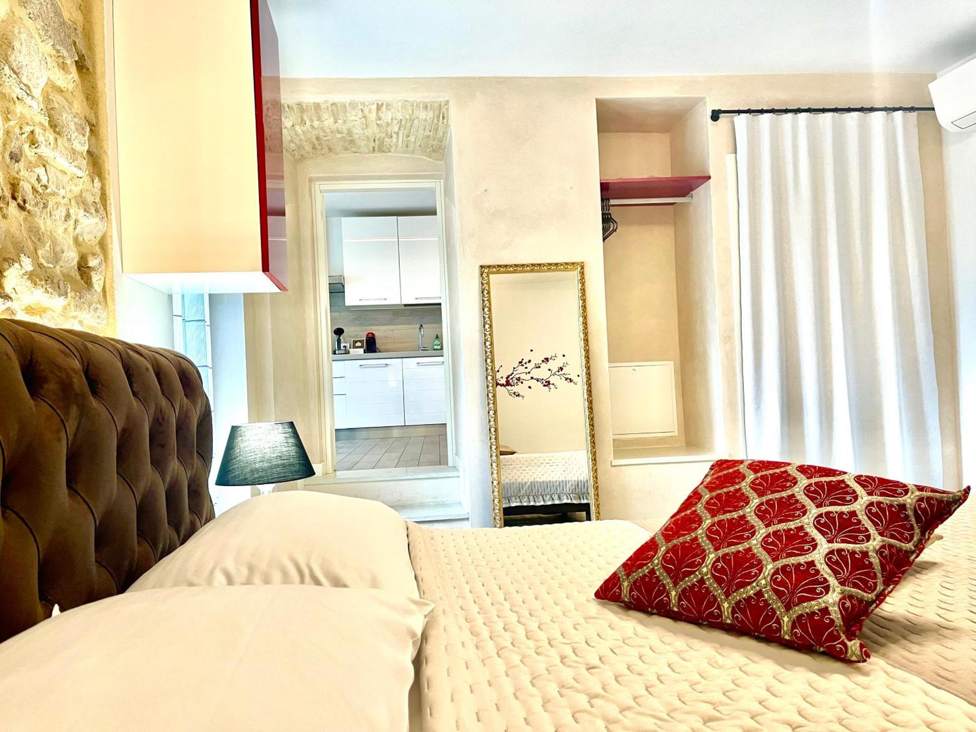 Apartamento Dimora Di Charme Peschiera Del Garda Exterior foto